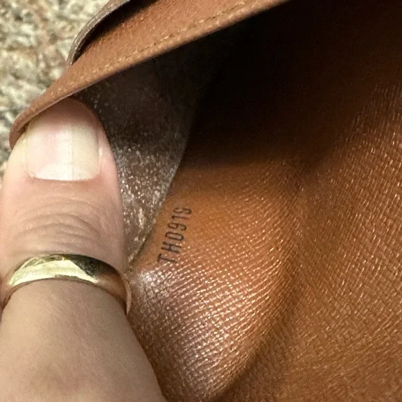 Louis Vuitton international crossbody #th0919 - Picture 7 of 9